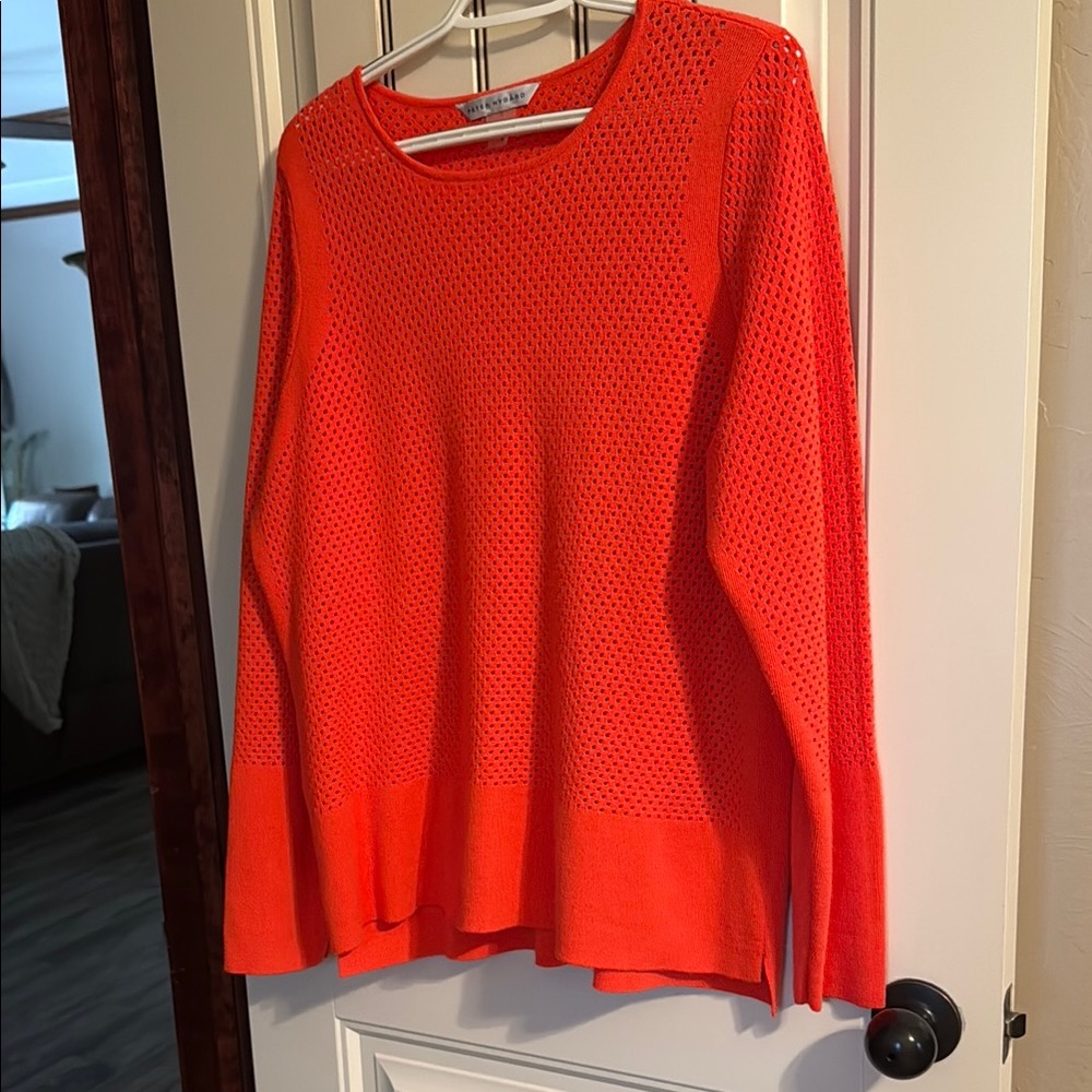 Peter Nygard Orange Crew Neck Sweater Soft Knit in Great Condition!